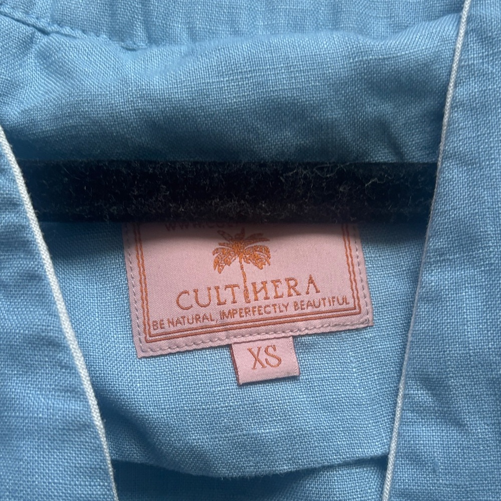 Culthera Blouse Size XS - Picture 4 of 6